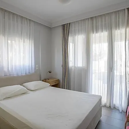 Aparthotel Lefkothea