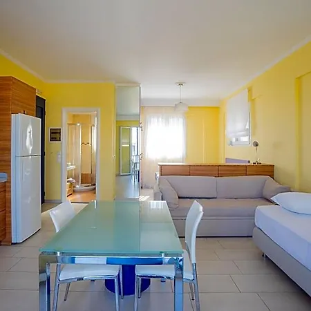 Lefkothea Aparthotel 3*
