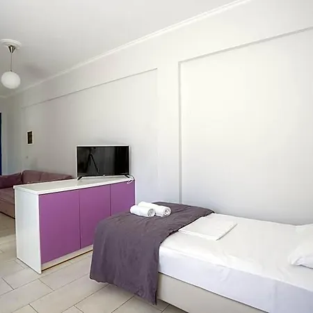 Aparthotel Lefkothea