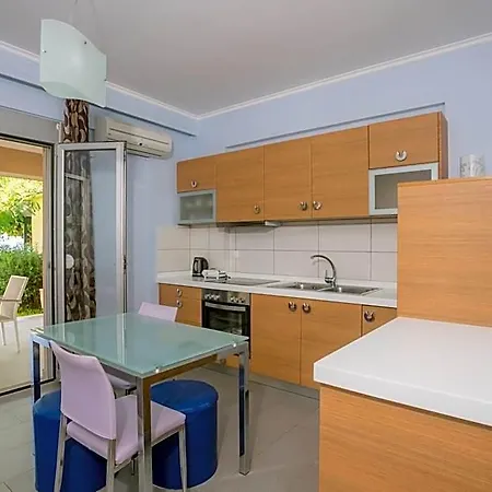 Hotel apartamentowy Lefkothea 3*